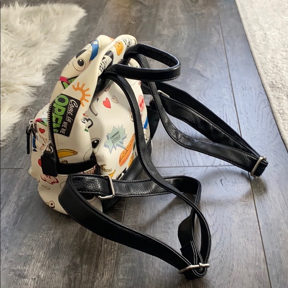 Backpack - Picture 2 of 3